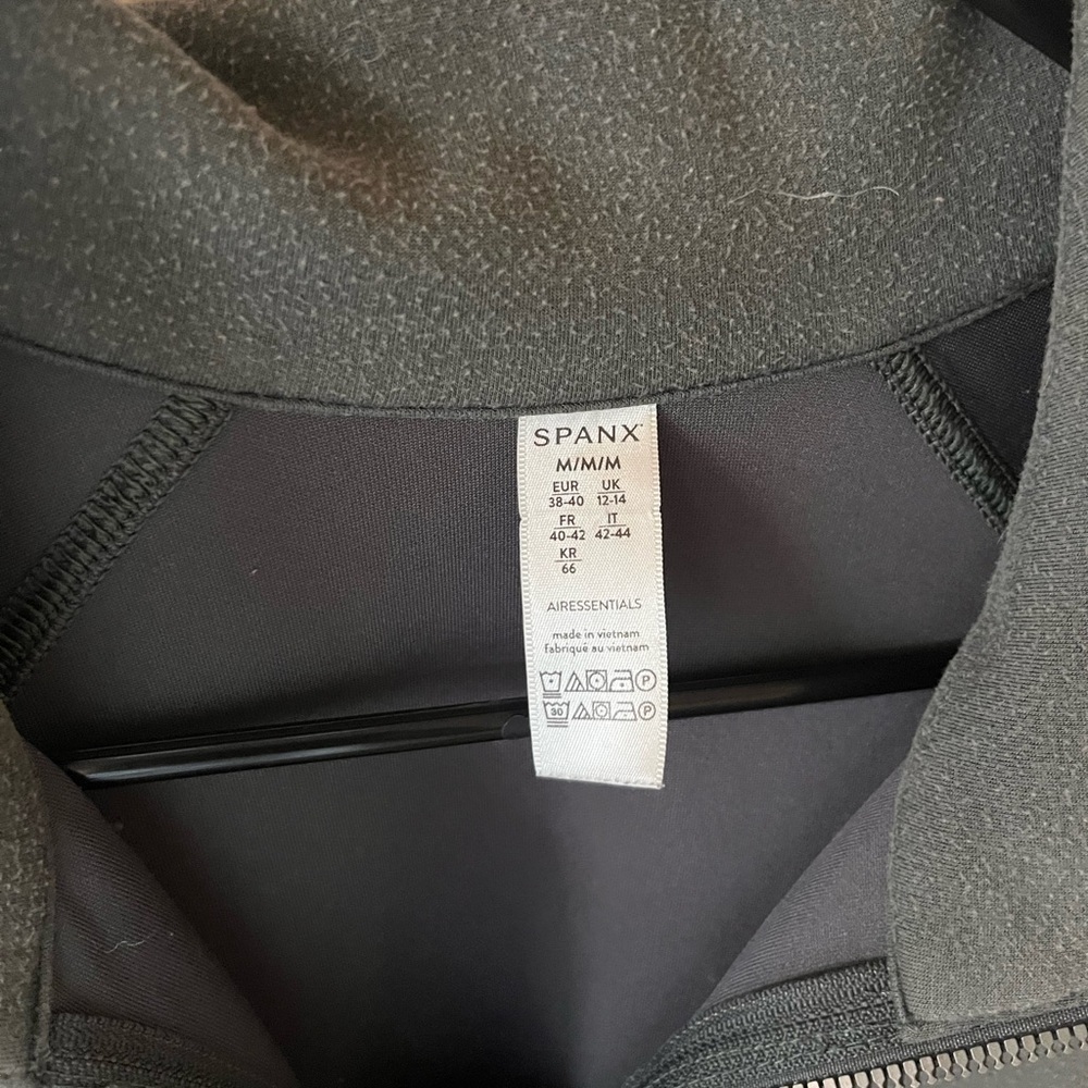 Spanx AirEssentials Women’s Half Zip Pullover - Picture 9 of 13